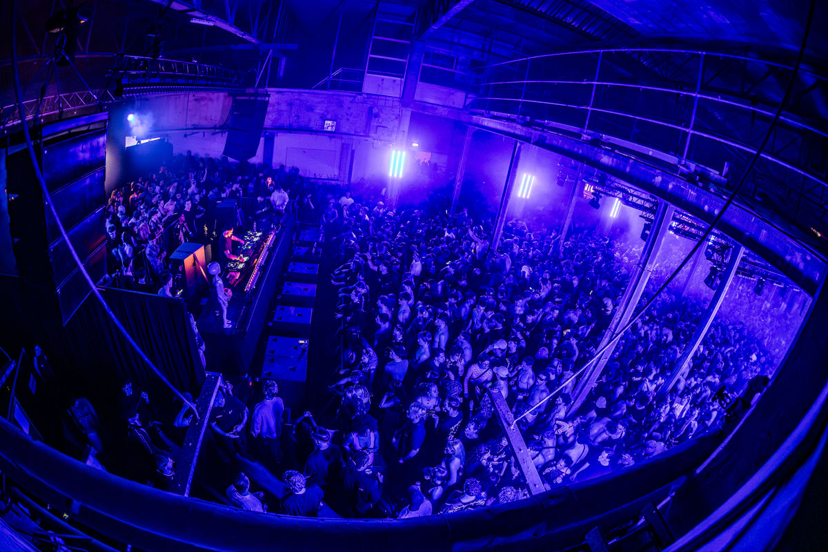 Loading... just a sec